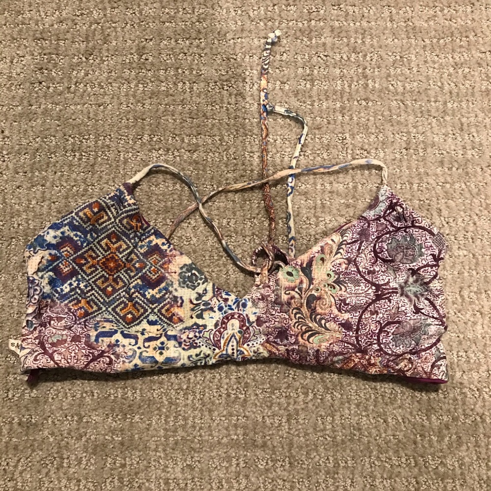 REVERSIBLE Bikini Top!